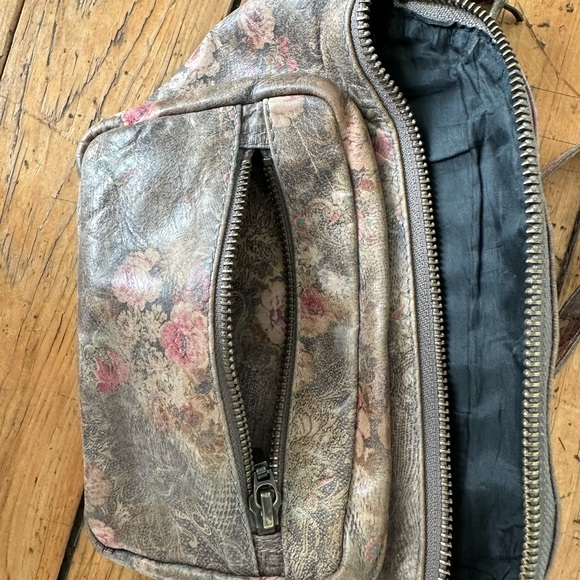 OdiLynch bum bag - Picture 3 of 10